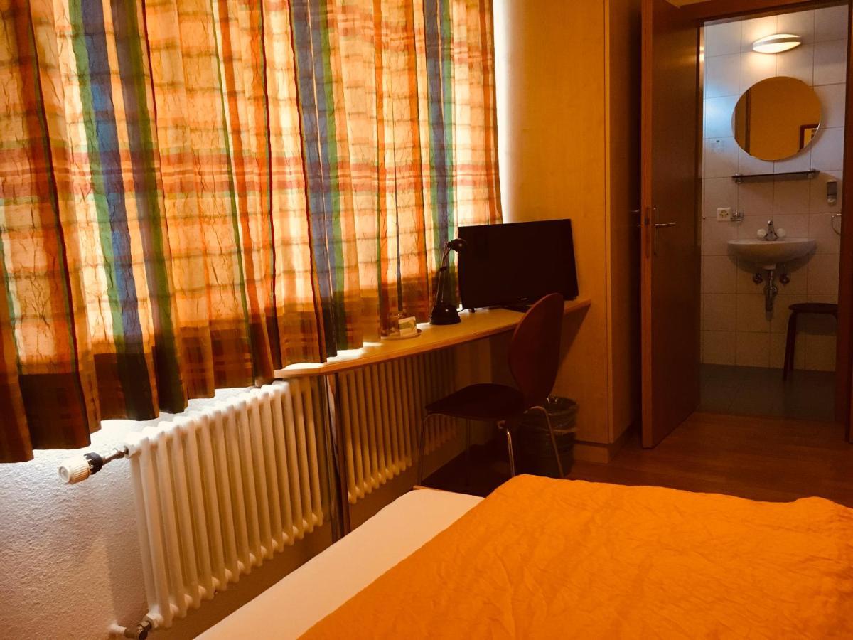 Gasthaus Zum Loewen Neftenbach Екстер'єр фото