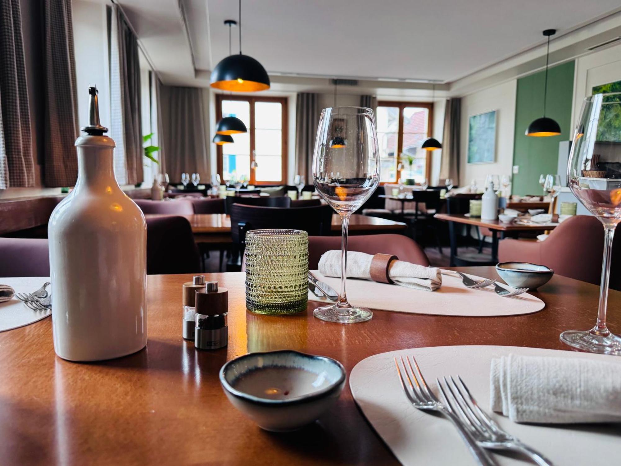 Gasthaus Zum Loewen Neftenbach Екстер'єр фото