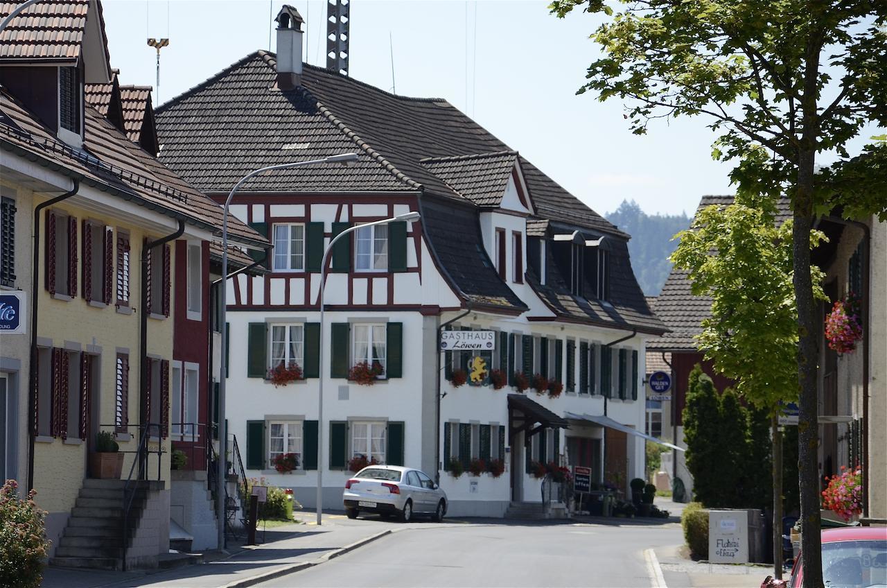 Gasthaus Zum Loewen Neftenbach Екстер'єр фото